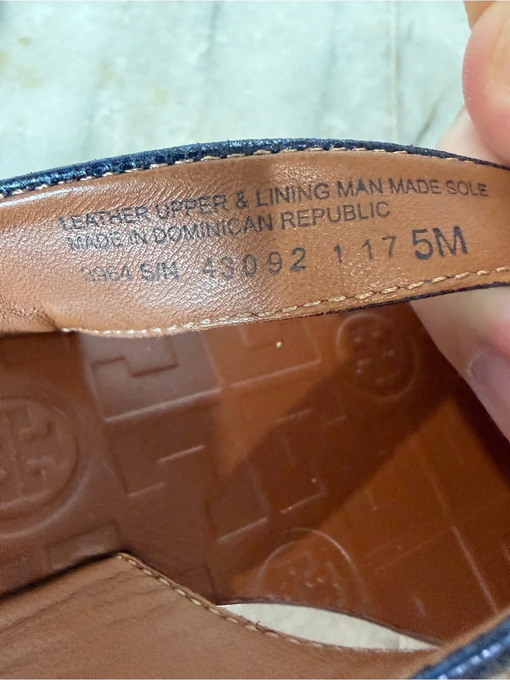 Tory Burch Navy Leather Thong Sandals with Gold Logo Size 5